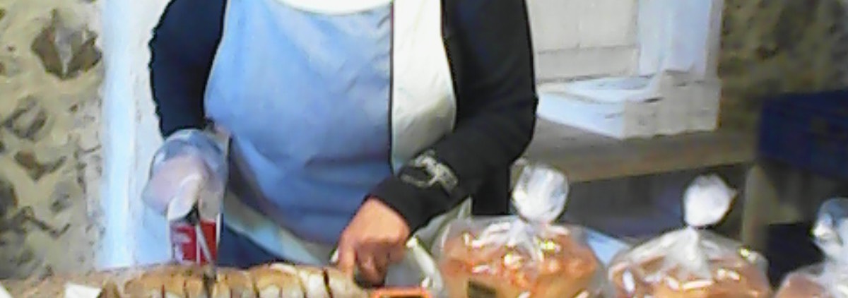 De bakker snijdt ons brood